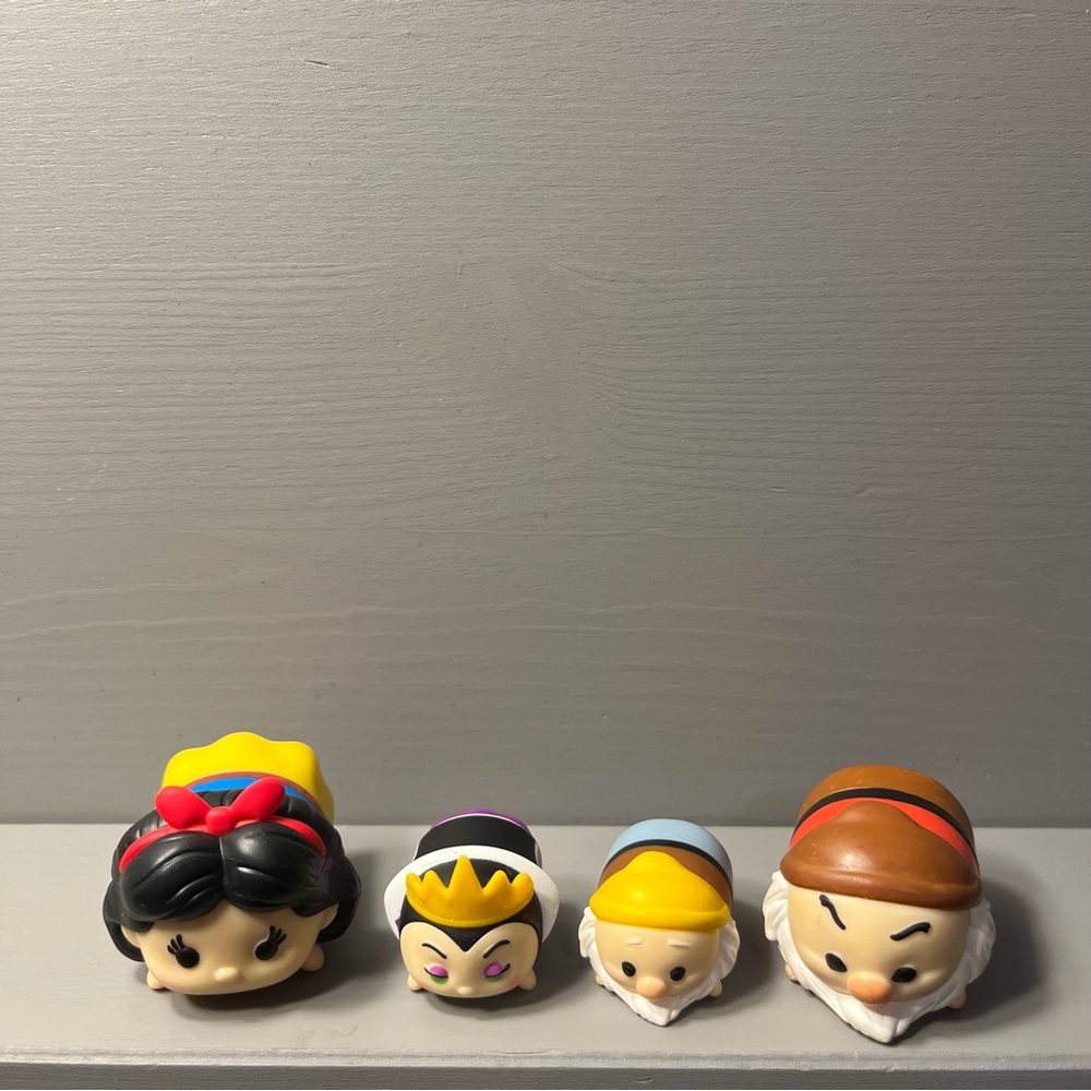 Disney Tsum Tsum - Snow White Characters